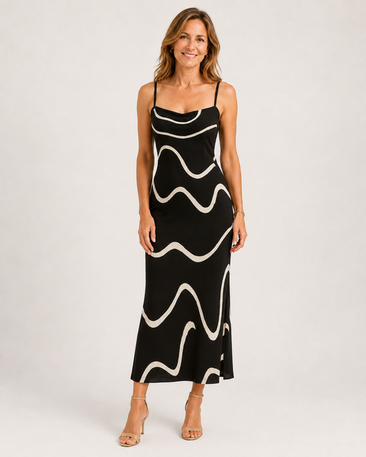 Vestido negro con líneas blancas