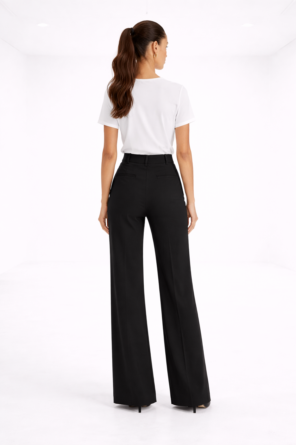 Pantalón recto de tiro alto – negro