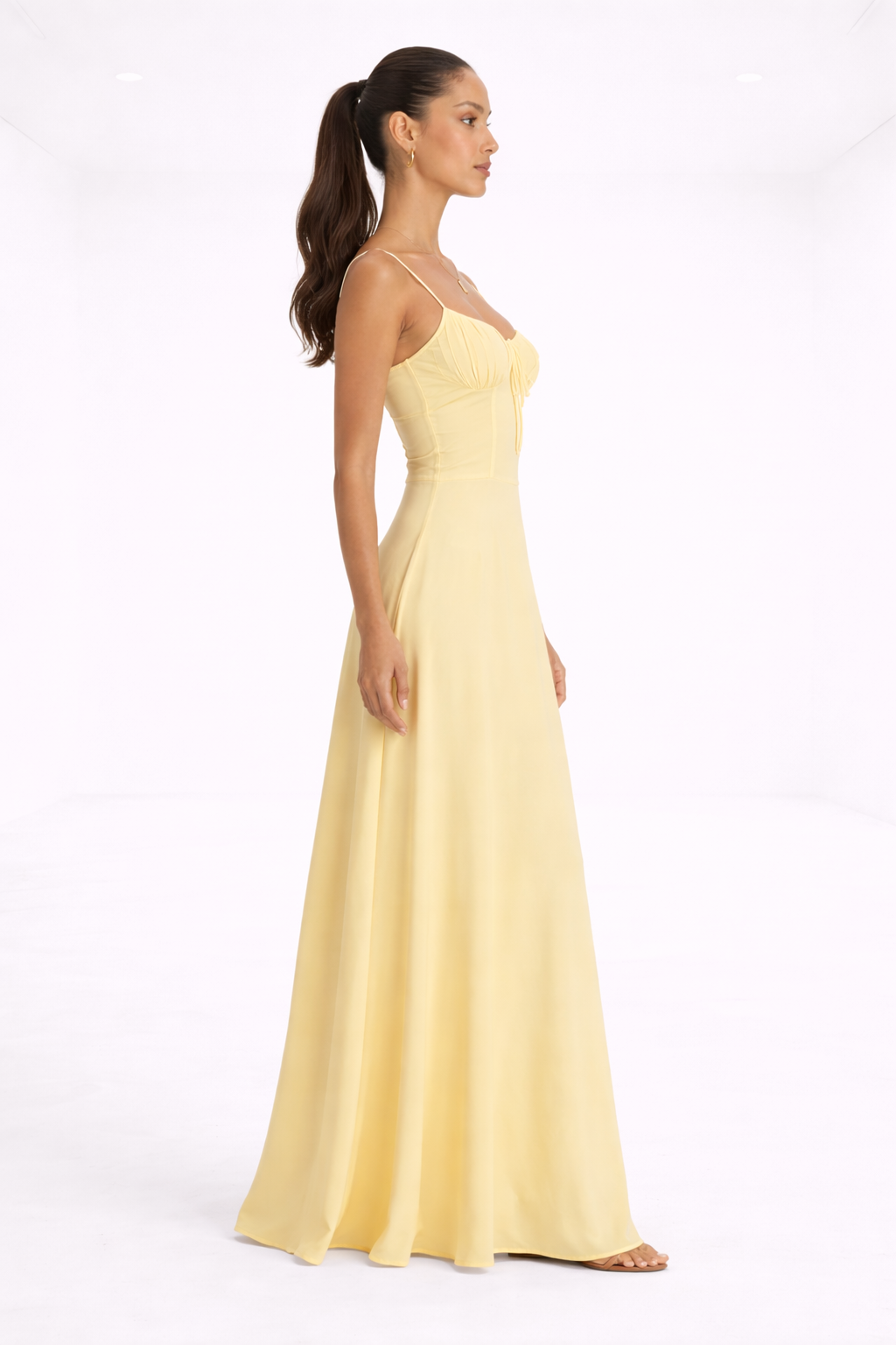 Vestido largo estructurado – amarillo suave