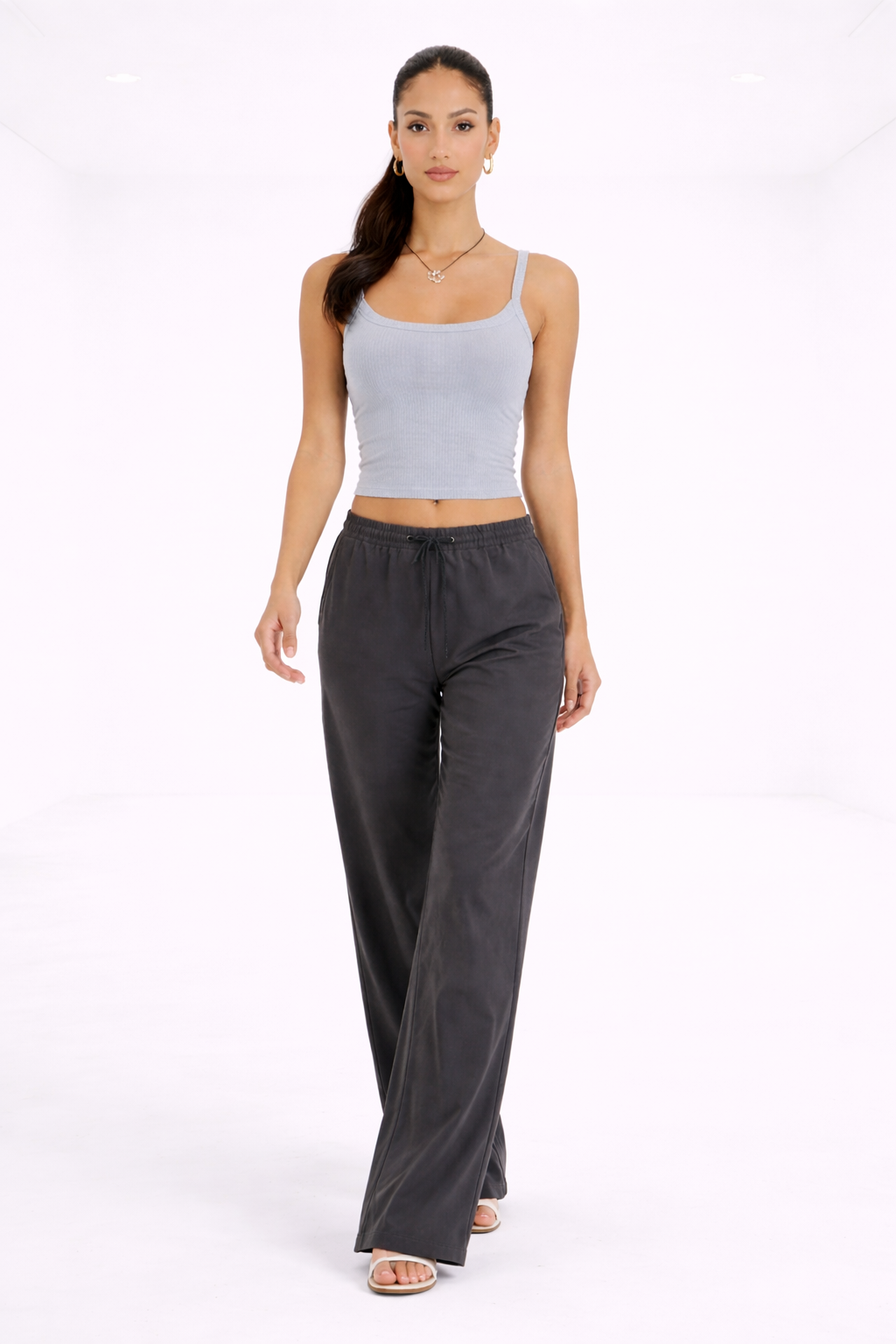 Top básico de tirantes – gris
