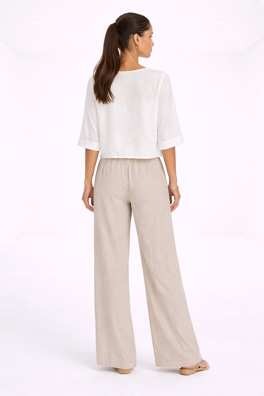 Blusa fluida de manga corta – blanco