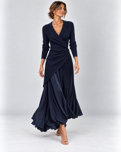 Loredana | Vestido Maxi Asimétrico con Escote en V y Paneles de Satén Azul Marino